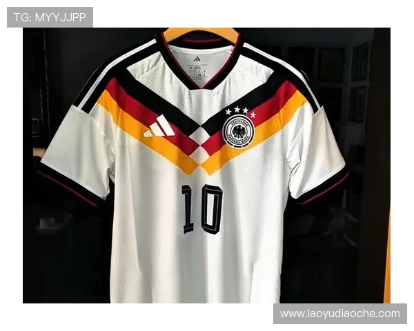 德国世界杯球衣历史回顾，盘点德国国家队历届代表队服的精彩瞬间